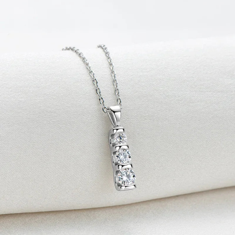 NASIAReal 3 Stone 0.9cttw Moissanite Pendant Necklace for Women GRA S925 Sterling Silver Diamond Chain Necklaces Jewelry 2026