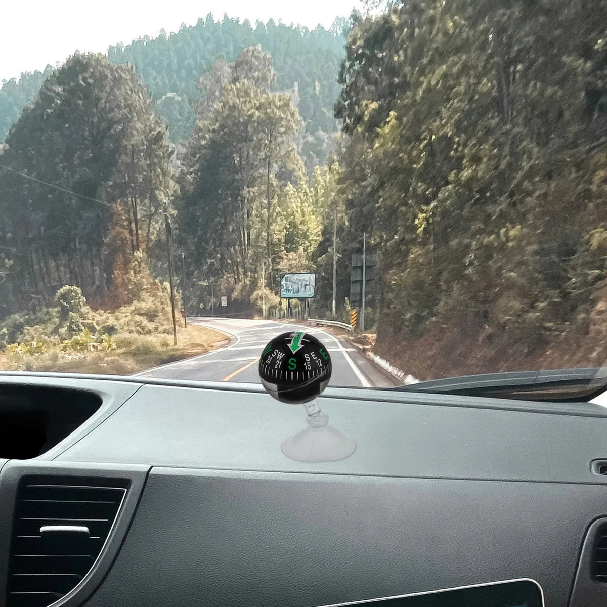 38Mm Compact Plastic Compass for Car Dashboard Mount Suction Cup Navigation Tool for Automotive Marine Outdoor Travel Dash