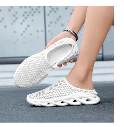 Men Slippers Summer Breathable Home Indoor Slippers Men Flats Thick Bottom Lightweight Slides Fashion Outdoor Walking Shoes