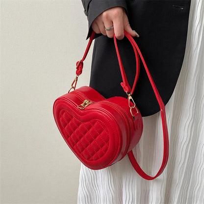 Luxury Love Shaped Shoulder Bag Small Handbags Designer Crossbody Bags Women Sling Purse Red Peach Heart Phone Bag Shoulder Bag
