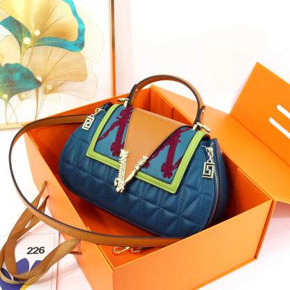Luxury Women's Bag with V Ladies Leather Handbag Female Shoulder Bag Diamonds Crossbody Luxury Handbags Women Embroidery Bags