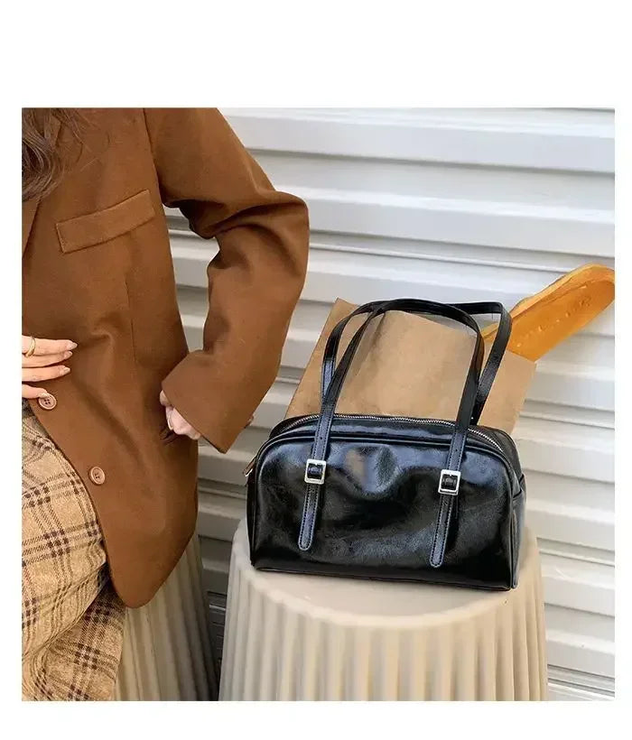 2026 Luxury Designer Handbags Pure Color Causal Bag Big Capacity Pillow Underarm Bag Green Commuter Shoulder Bags for Women