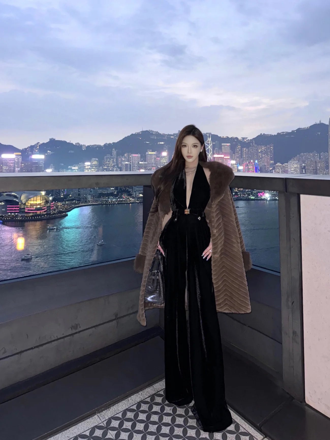 Vintage Luxury High-end Black Jumpsuits Metal Button Slim Sexy V-neck Hang Neck One-piece Pants Women Party Dresses Backless New