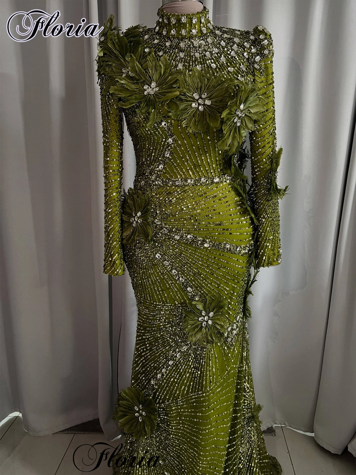 Dubai Muslim Green Evening Dresses Plus Size High Neck Long Sleeves Prom Dresses Formal Occasion Gown Robes De Soirée Customized