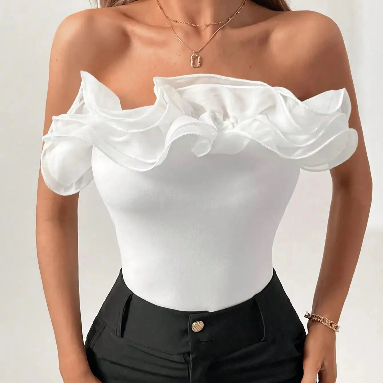 White Niche Does Not Hit a Unique Chic Short One-piece Strapless Top for Spice Girls to Wear Outside