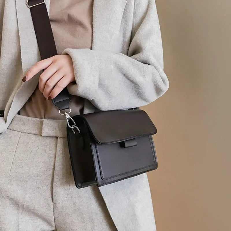 Designer Bag Luxury PU Leather Crossbody Handbag for Women Travel Handbag Fashion Shoulder Messenger Bag Ladies Small Flap Bags