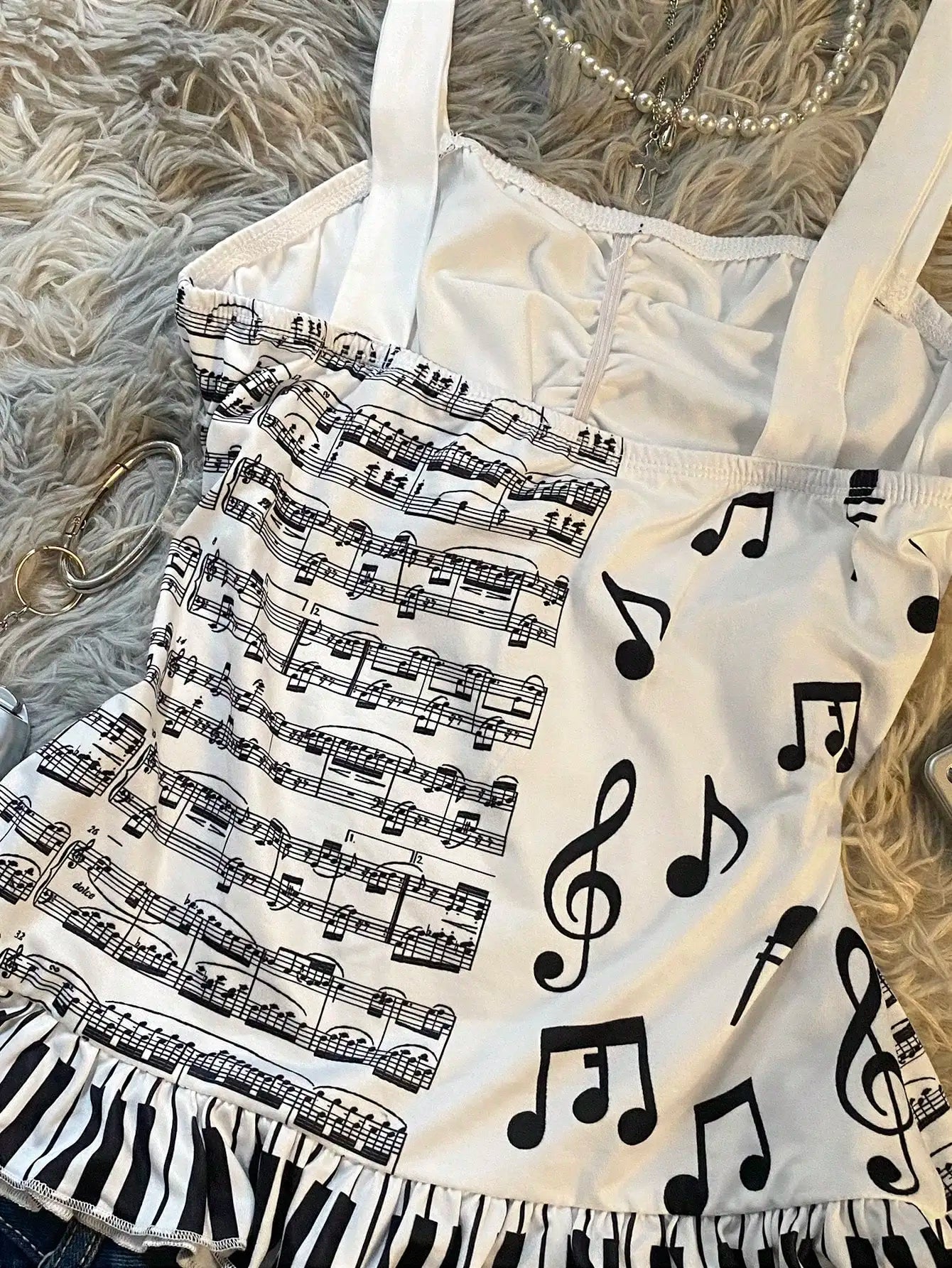 Y2K Music Note Print Cami Top Women White Ruched Bust Bow Piano Key Ruffle Hem Slim Fit Sleeveless Summer Streetwear Tank Top