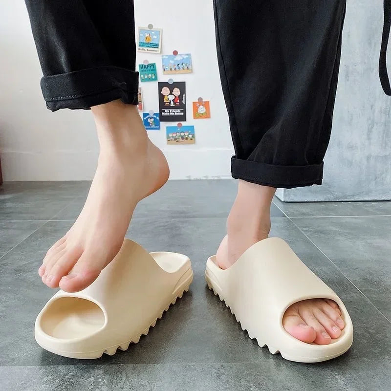 Brand High Quality Super Soft EVA Sole Summer Slippers for Men Bathroom Slippers Home Slides Couple Beach  Male Slipper