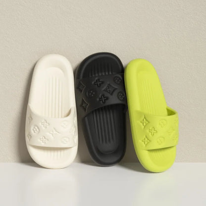 Light Luxury Women's Non-Slip Sandals, One-Piece Molded EVA Thick Sole, Cloud-like Soft Feel, Non-Water-Logging Slippers for Bat