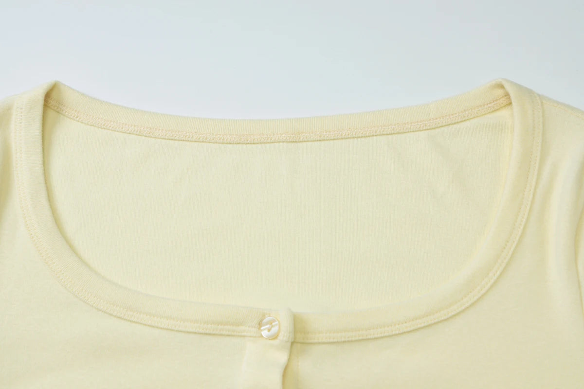 Hugcitar Fashion Square Collar Solid Long Flare Sleeve Buttons Sexy Crop T-Shirt Top Fall Women Outfit Streetwear Party Festival