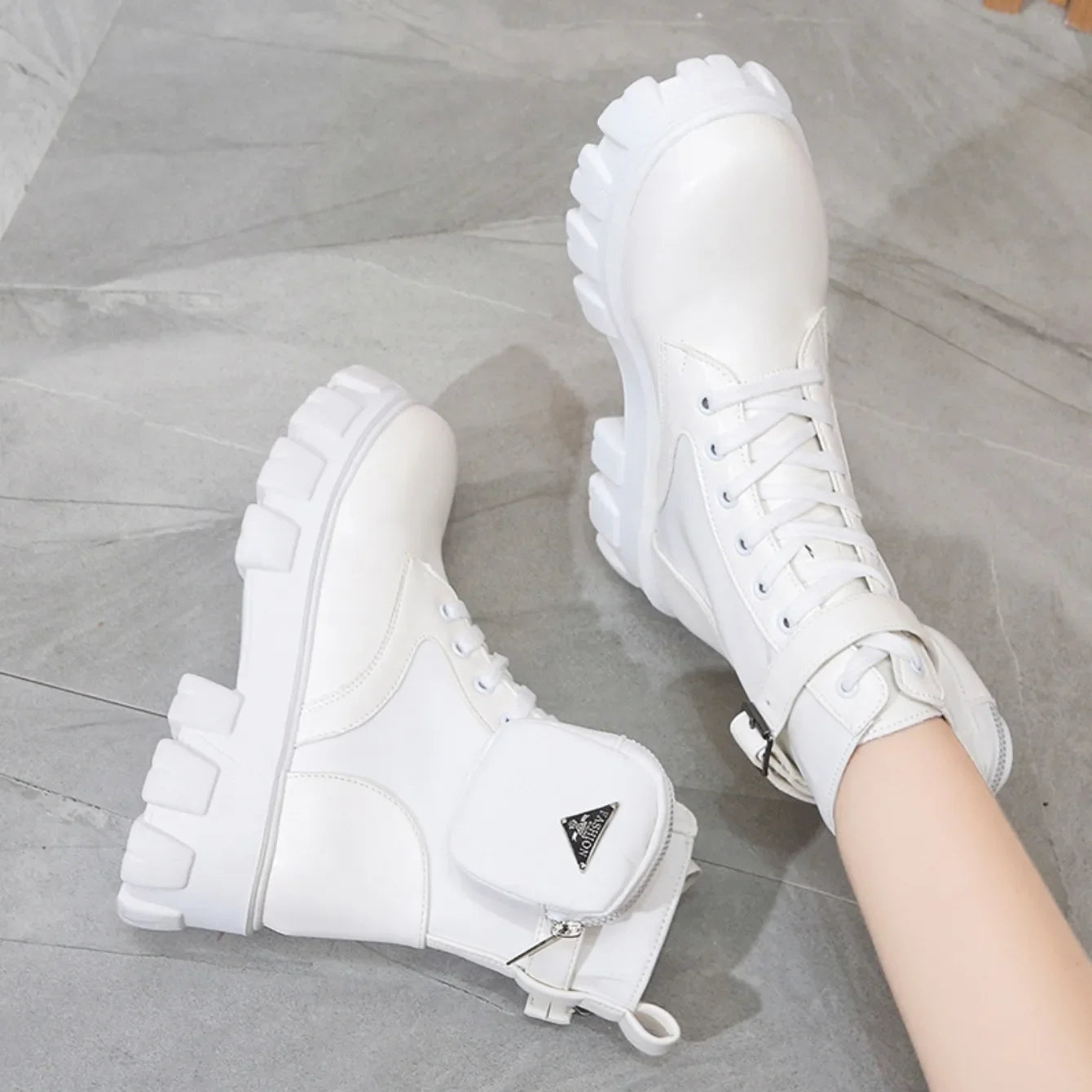 Platform New Women Boots Motorcycle Shoes Woman Leather Minimalist Classic Punk Female Goth Shoes Casual Boots Women Mary Jane
