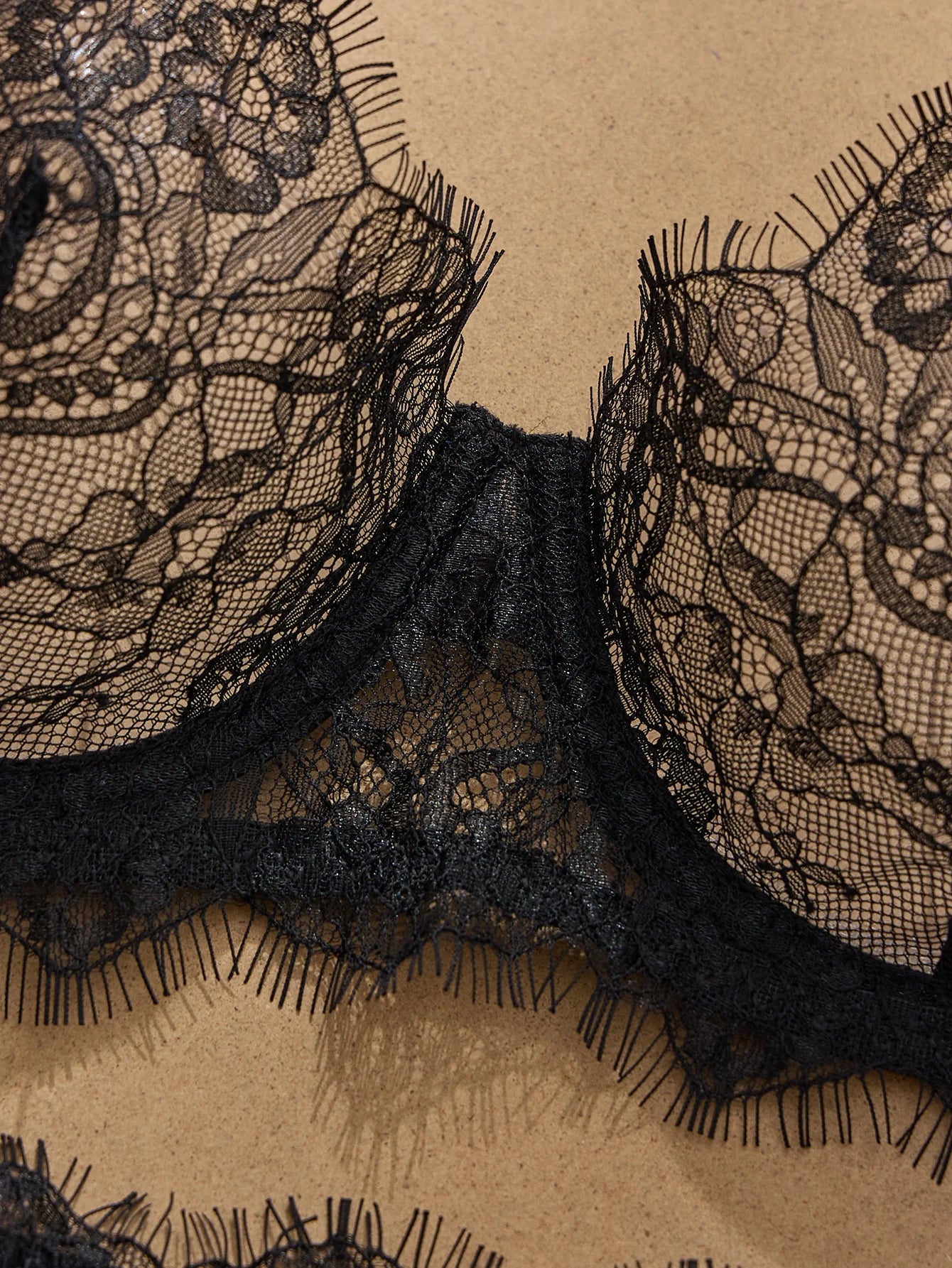 Ladies' Basic Style Thin Lace Bra And Panty Set Seamless Single Layer Eyelet Underwear Comfortable Intimate Apparel