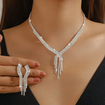 Ladies' Fashionable Silver-Plated And Diamond-Encrusted Metal Necklace, Earrings Set, Bride'S Wedding Attire And Accessories