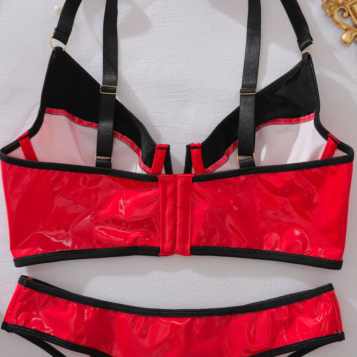 European and American spicy girl comfortable contrasting PU leather slim fit shaping sexy lingerie two-piece set
