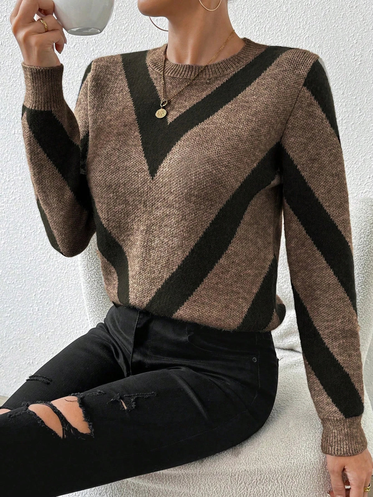New Autumn and Winter Geometric Pattern Round Neck Long-Sleeved Knitted Sweater