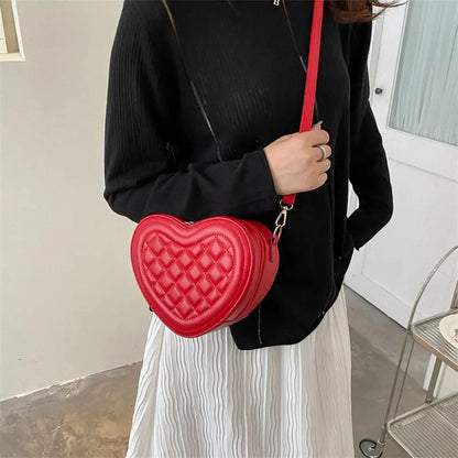Luxury Love Shaped Shoulder Bag Small Handbags Designer Crossbody Bags Women Sling Purse Red Peach Heart Phone Bag Shoulder Bag