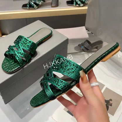 Summer New Luxury Rhinestone Decor Flat Slippers Women's Open Toe Hollow Out Casual Sandals Outdoor Vacation Beach Shoes 2024