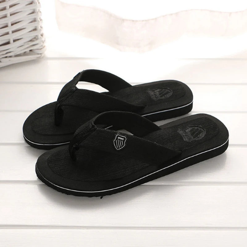 Hot High Quality Men Beach Shoes Summer Casual Flat Slippers Male Indoor Bathroom Anti-Slip Flip Flops Man Flip-Flops Men Sandal
