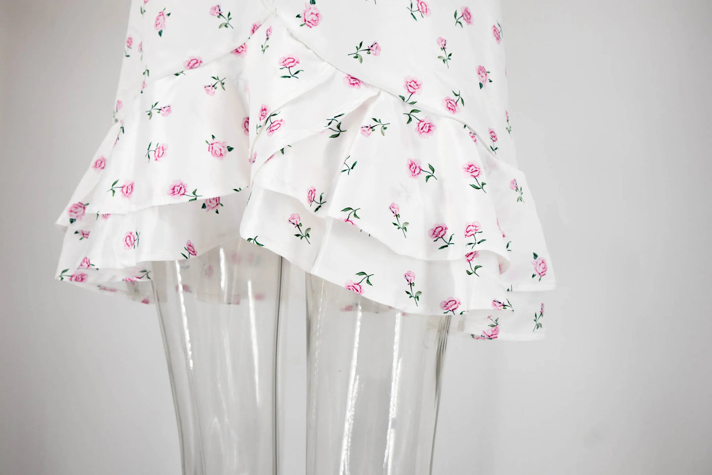 2026 Spring Women's Summer New Ruffled Floral Short Skirt V-neck Pleated Dress Shorts