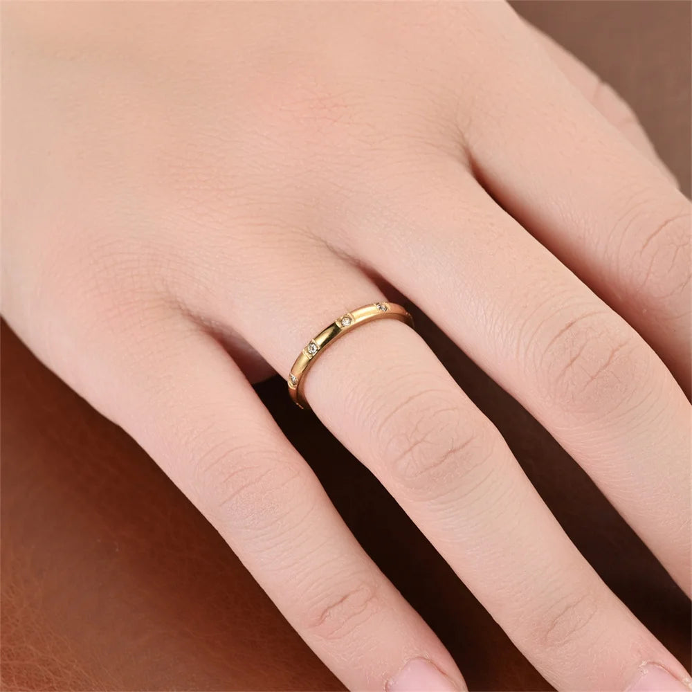 Women's Gold Ring 2mm Thin Silver Color Titanium Stainless Steel Crystal Wedding Rings for Woman Girl Elegant Jewelry Anello