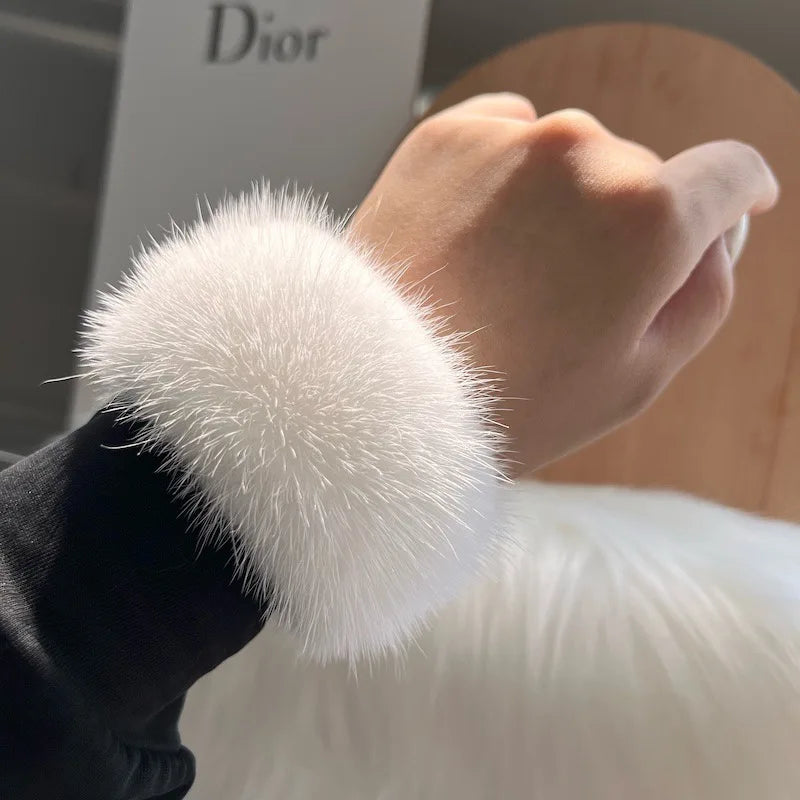 2026  Real Mink Fur Cuffs Sex Hand Arm Warmers Natural Mink Fur Cuffs Wristbands Female Warm Rabbit Hair for Women Manga