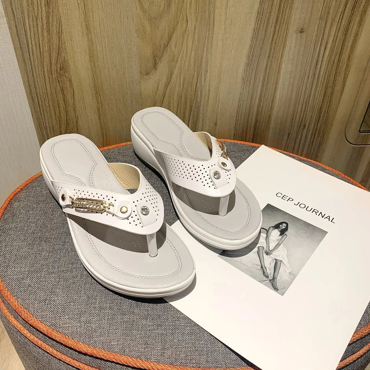 Sandals for Women Flip Flops Metal Button Slides Slipper Beach Dance Non-slip Casual Wedge Shoes Female Summer Slippers Sandals