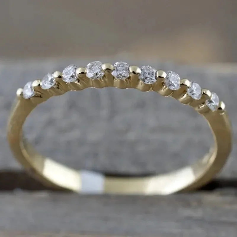 Huitan Wedding Band Eternity Rings Women Brilliant Round Zirconia Luxury Engagement Rings Thin Elegant Female Jewelry Drop Ship