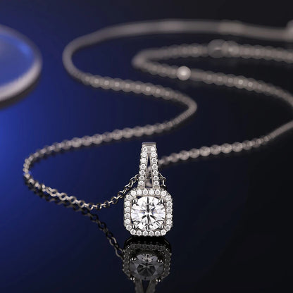Women's Moissanite Pendant Necklace D Color VVS1 Halo Design S925 Silver Jewelry with GRA Certificate Wedding Birthday Gift