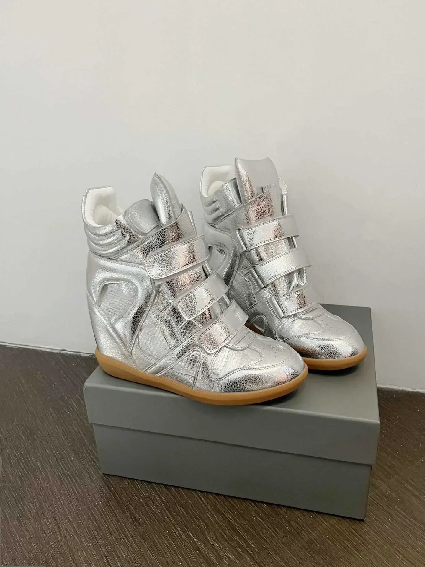 Women's Ankle Boots 2026 New Genuine Leather 8CM Hidden Heel Women Platform Sneakers Fashionable Splice Color Design Women Shoes