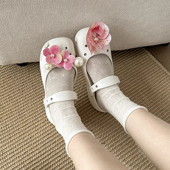 Clogs Summer Slippers Women Luxury Pearl Metal Flower Mary Janes Designer Ballet Shoes Girls Corc Charms Sandals Indoor Outdoor