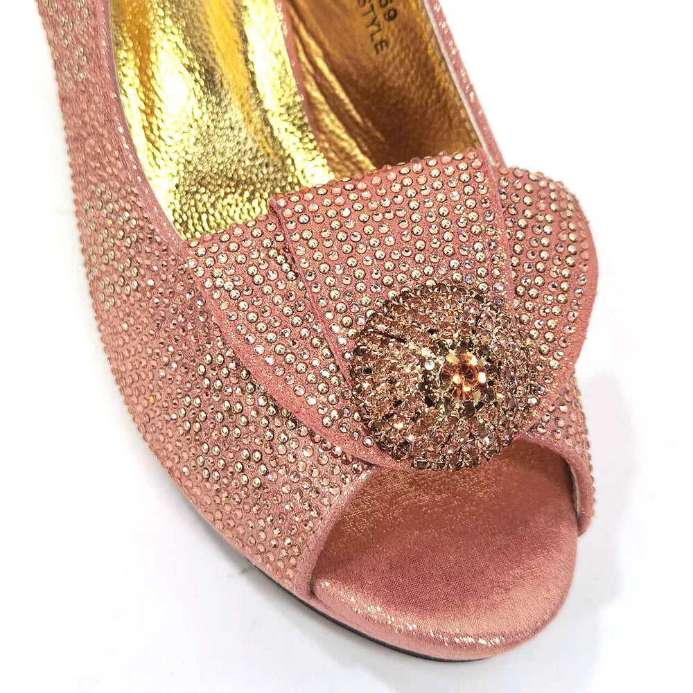 Mature Sweet Spot Good Arrival Peach Color Square Heels Peep Toe Shoes Matching Bag Set For Nigerian Women Wedding Party Pump
