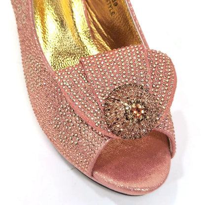 Mature Sweet Spot Good Arrival Peach Color Square Heels Peep Toe Shoes Matching Bag Set For Nigerian Women Wedding Party Pump