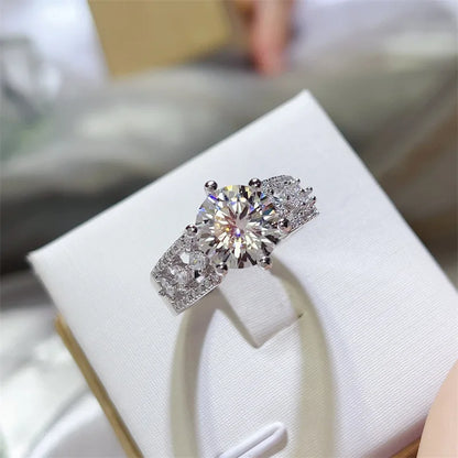 Luxury white gold solid platinum PT950 3 carat D color moissanite pigeon egg women's ring Seiko diamond ring