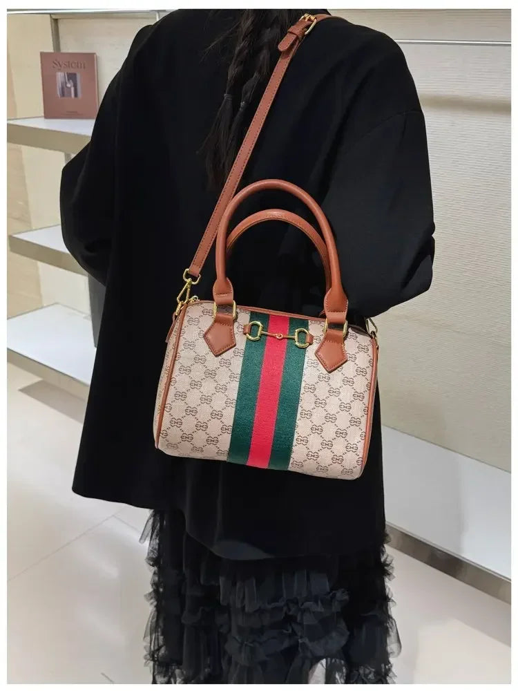 High-end Leather Diaper Bag for Ladies Vintage Fashionable Simple Commuter Backpack Business Mens Womens