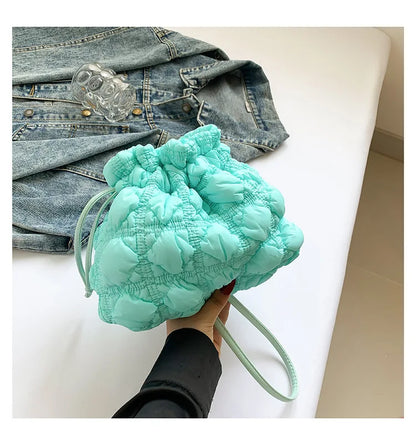 Women Drawstring Shoulder Bags Detachable Strap Quilted Crossbody Bag Solid Color Soft Padding Handbag for Outdoor Travel