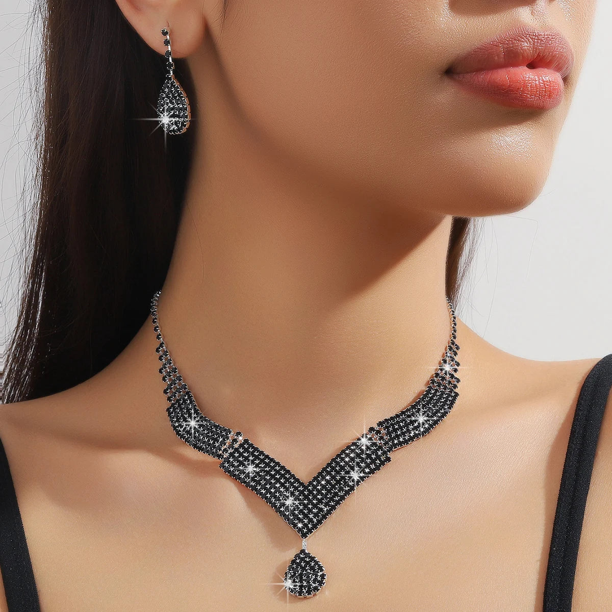 3pcs fashionable rhinestones, water droplets, necklaces, earrings, jewelry sets, women's wedding accessories