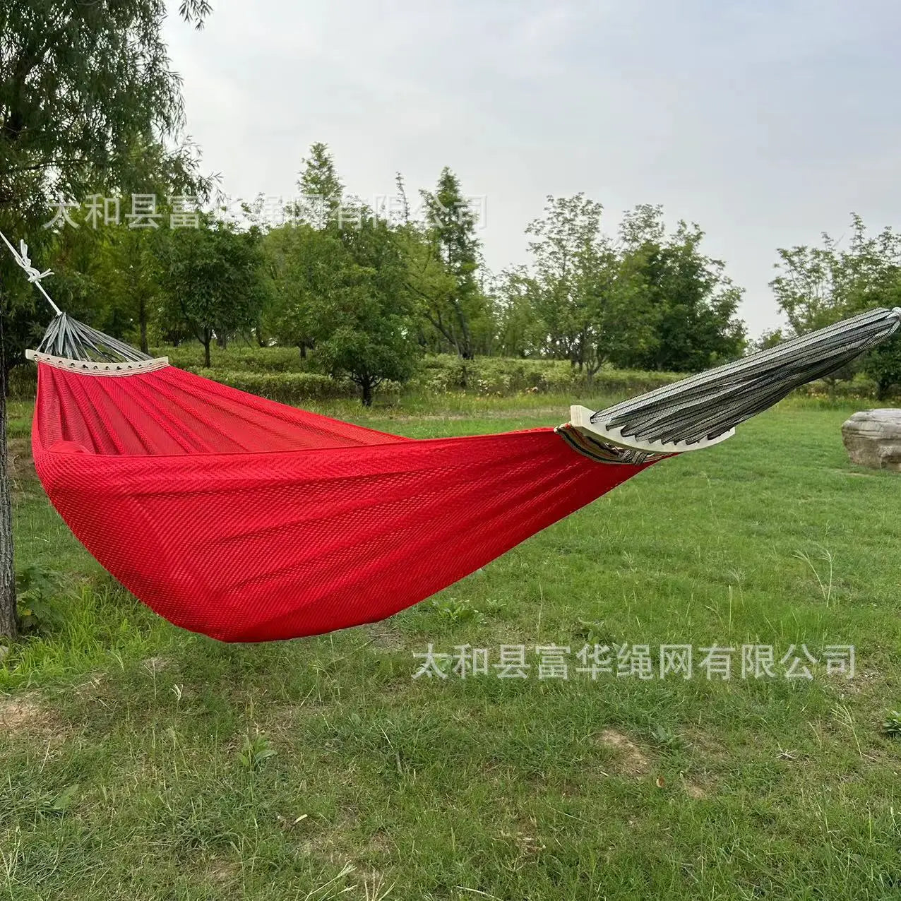 Single Person Ice Silk Mesh Hammock Anti-rollover Portable Outdoor Camping Hammock Breathable Net Swing Bed
