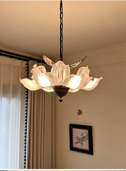  Flower Petal Pendant Light Medieval Style Chandelier Retro Tricolor Lights Interior Restaurant Living Room Bedroom Lighting