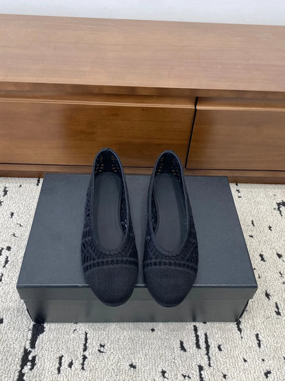 Luxury Brand Casual Flats Women's Fashion Slip-on Casual Shoes Hand-woven Versatile Flats Retro Casual Shoes Woven Cutout Design