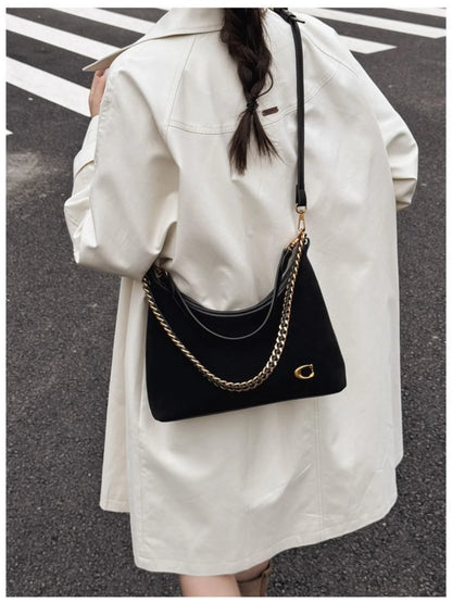 Women's New Light Luxury Fashionable High-End Black Suede Shoulder Crossbody Bag,Versatile for Commuting,Large Capacity Tote Bag