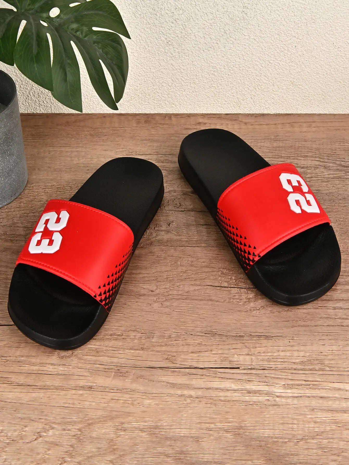 2026 Summer Sandals Women Men Fashion slippers Beach Sandals For Soft Light Slipper Anti-slip High Quality Casual Bedroom shoes