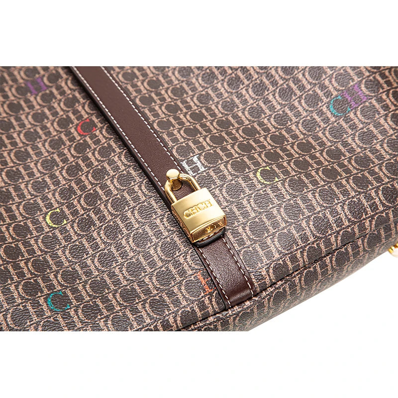 Brand New Luxury Designer High Capacity Tote Handbags for Office Women 2023 Trends Designer PVC Shopper Shoulder Shopping Bag