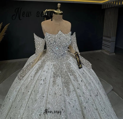 White Off Shoulder Strapless Wedding Gowns Shiny Diamonds Long Sleeves Bridal Dress Plus Size Customized Dubai vestido de novia