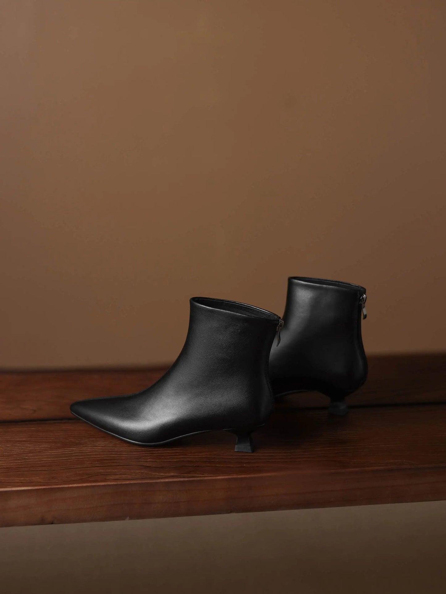 Plus Size 34-42 Genuine Leather Pointed Toe Med Heels Zipper Modern Boots Winter Autumn Shoes Concise Elegant Dress Ankle Boots