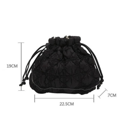 Women Drawstring Shoulder Bags Detachable Strap Quilted Crossbody Bag Solid Color Soft Padding Handbag for Outdoor Travel