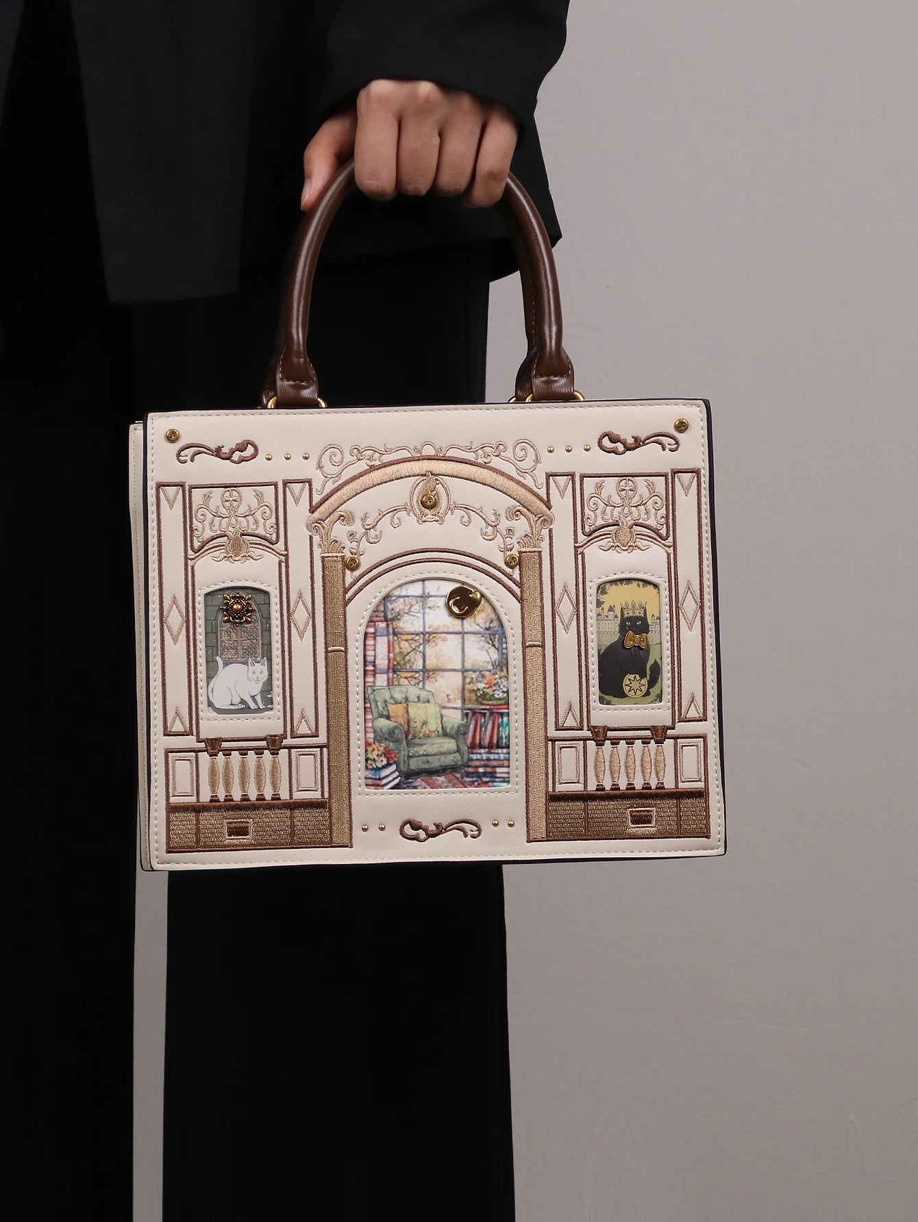 2026 Light Luxury Niche Design Fashion New Cat Bag Light Luxury Heavy Industry Craft Embroidery Thread Small Square B