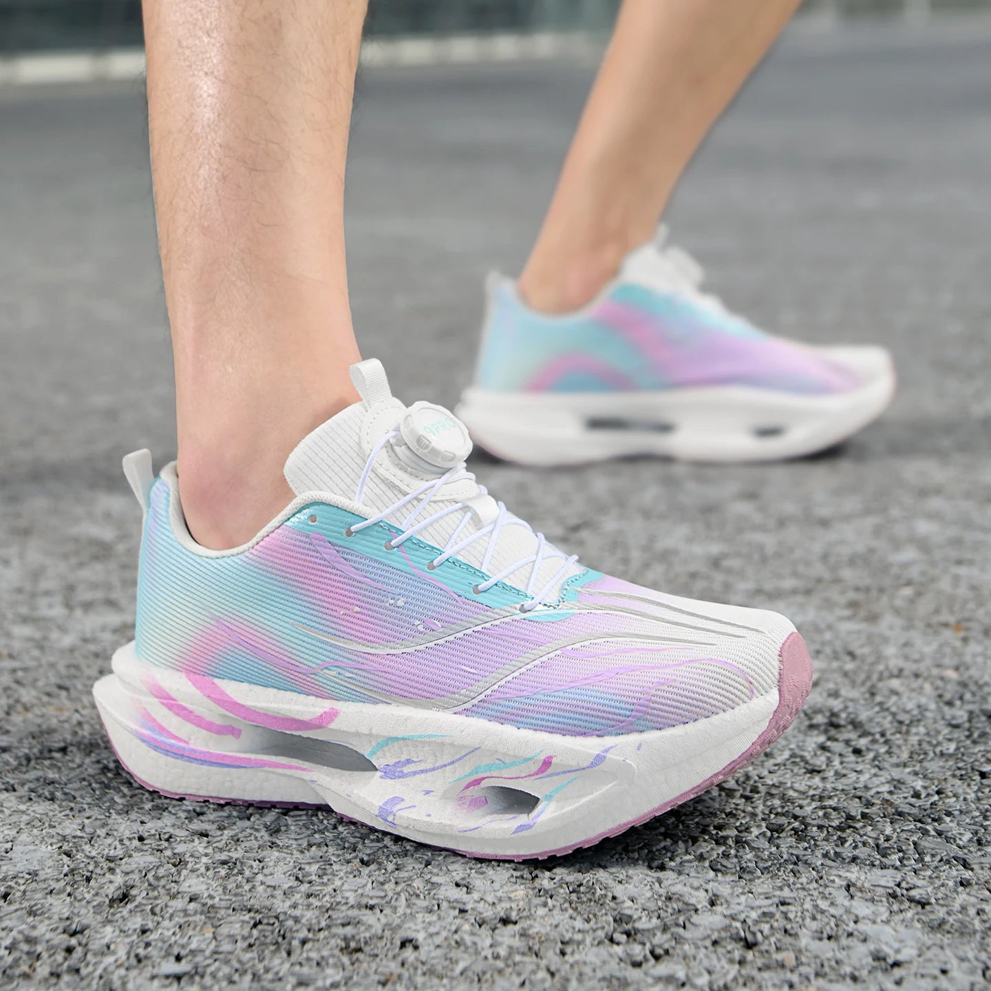Unisex Sports Shoes Trendy Mesh Breathable Outdoor Running Shoes 2026 New Soft Soled Rebound Professional Training Shoes for Men