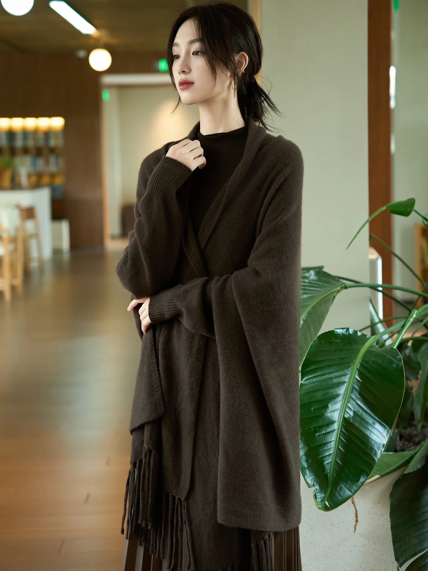 Light Luxury Autumn Winter Woman Shawl Elegant Female 100% Merino Wool Knitwear New Fashion Ladies Tassel Scarf Solid Jersey