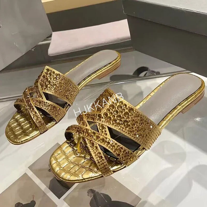 Summer New Luxury Rhinestone Decor Flat Slippers Women's Open Toe Hollow Out Casual Sandals Outdoor Vacation Beach Shoes 2024