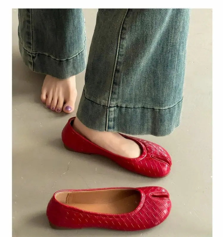 French Retro Split Toe Ballet Flats Women Red Woven Detail Tabi Slip On Shoe Woman Faux Leather Moccasin Daily Work Office Flats